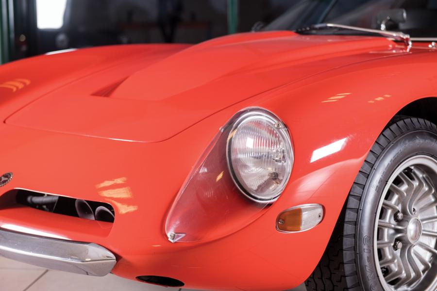 Детали экстерьера Bizzarrini 1900 GT Europa 1967 года  (фото 12 из 14)
